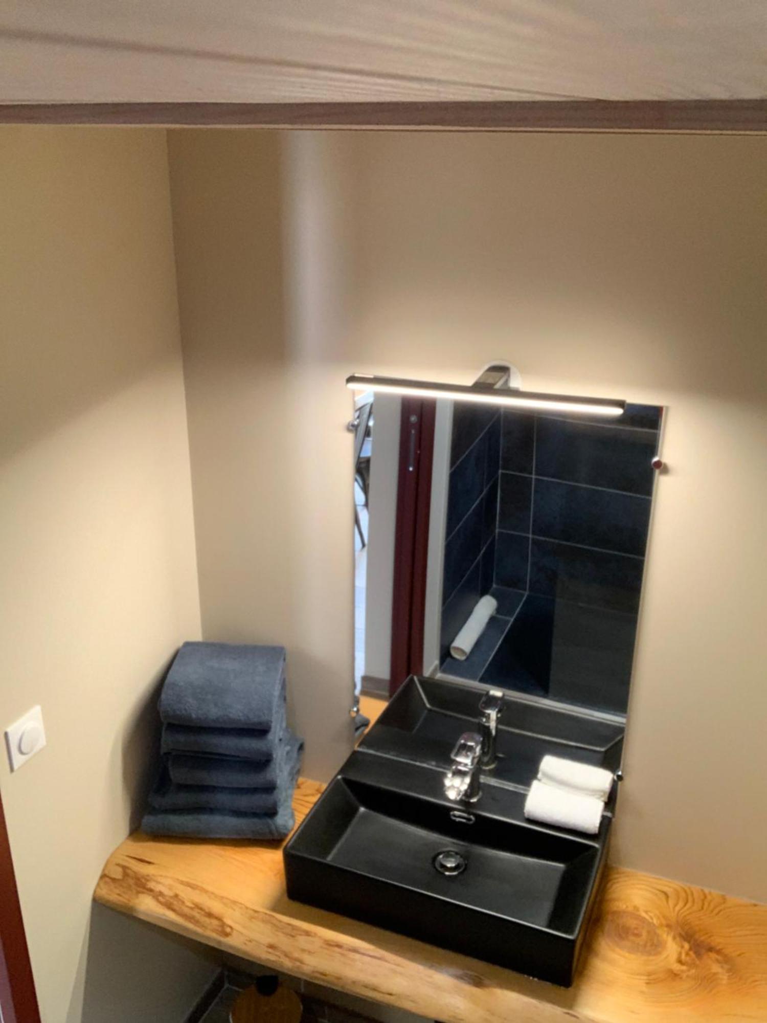 Les Gites Du Canal Gujan-Mestras Room photo